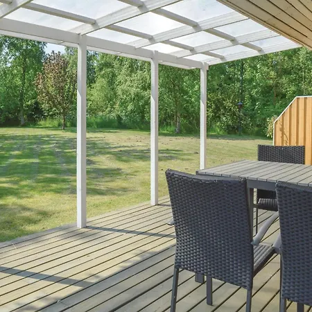 With Fireplace Iv بيت للعطل *