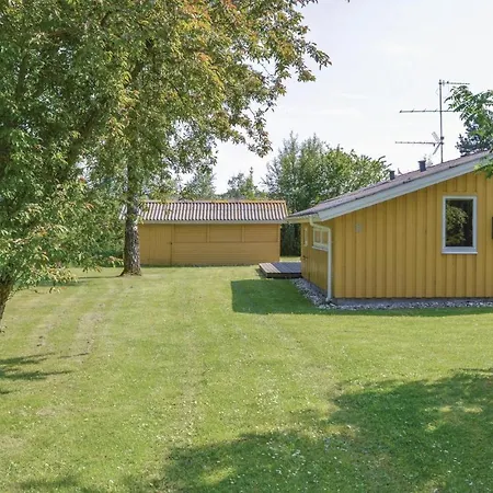 With Fireplace Iv بيت للعطل